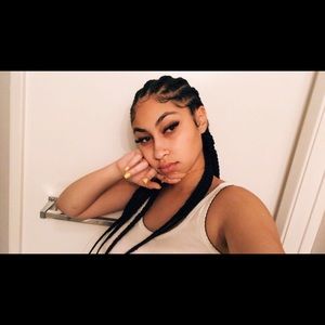 Meet your Posher, Ashley